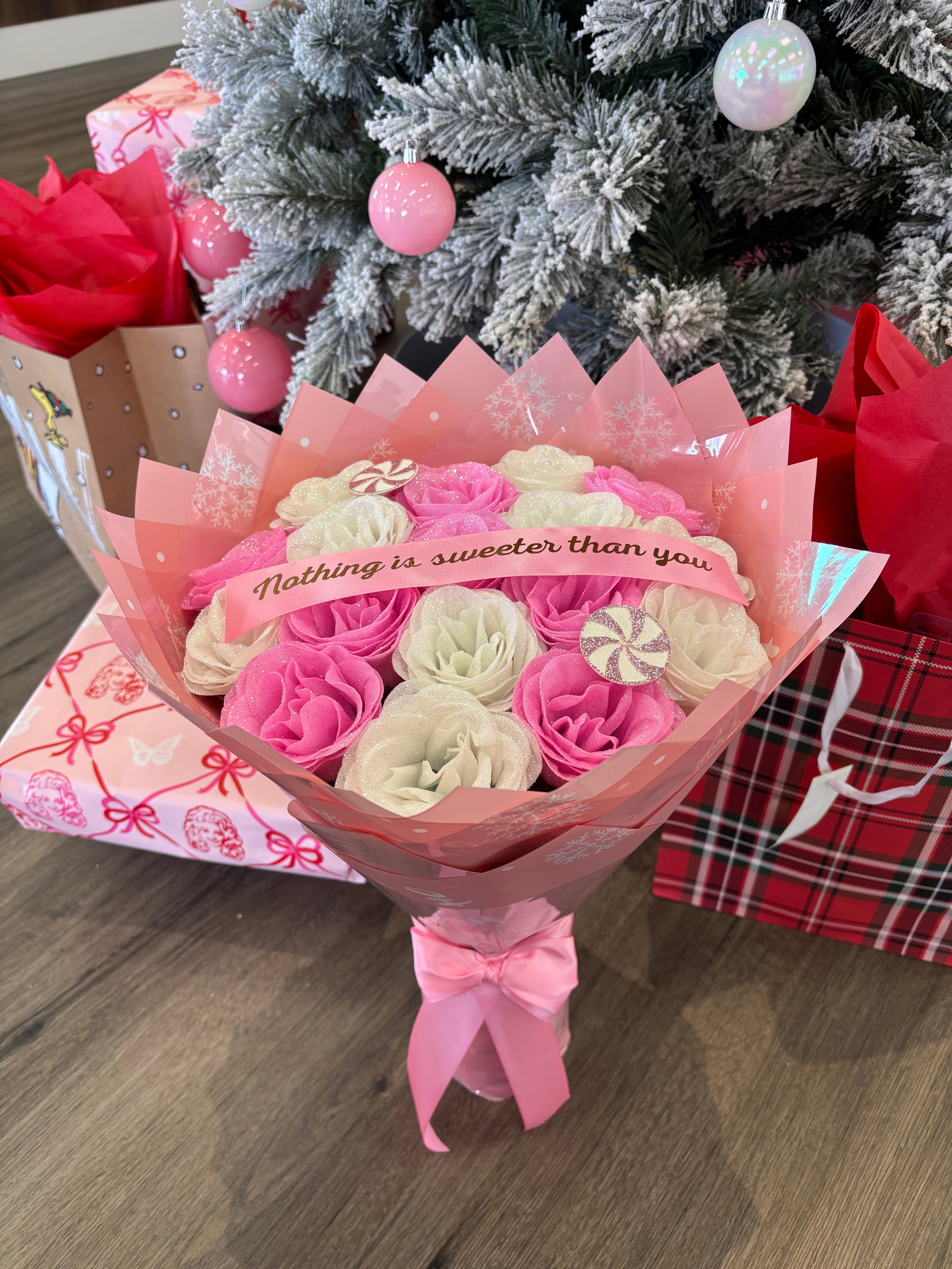 Pink glitter Christmas for her🎀