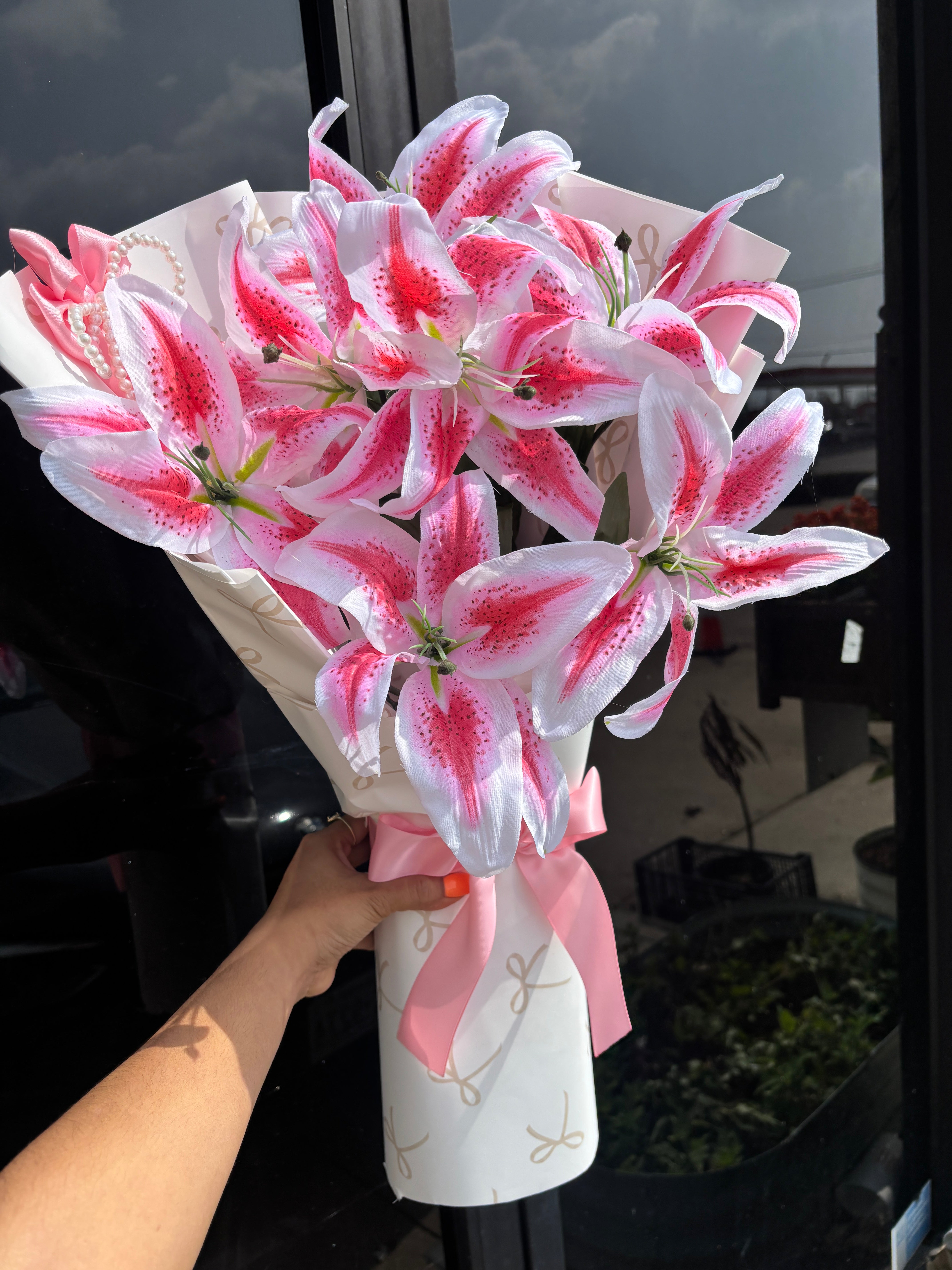 Artificial Lily Bouquet (Stargazer)