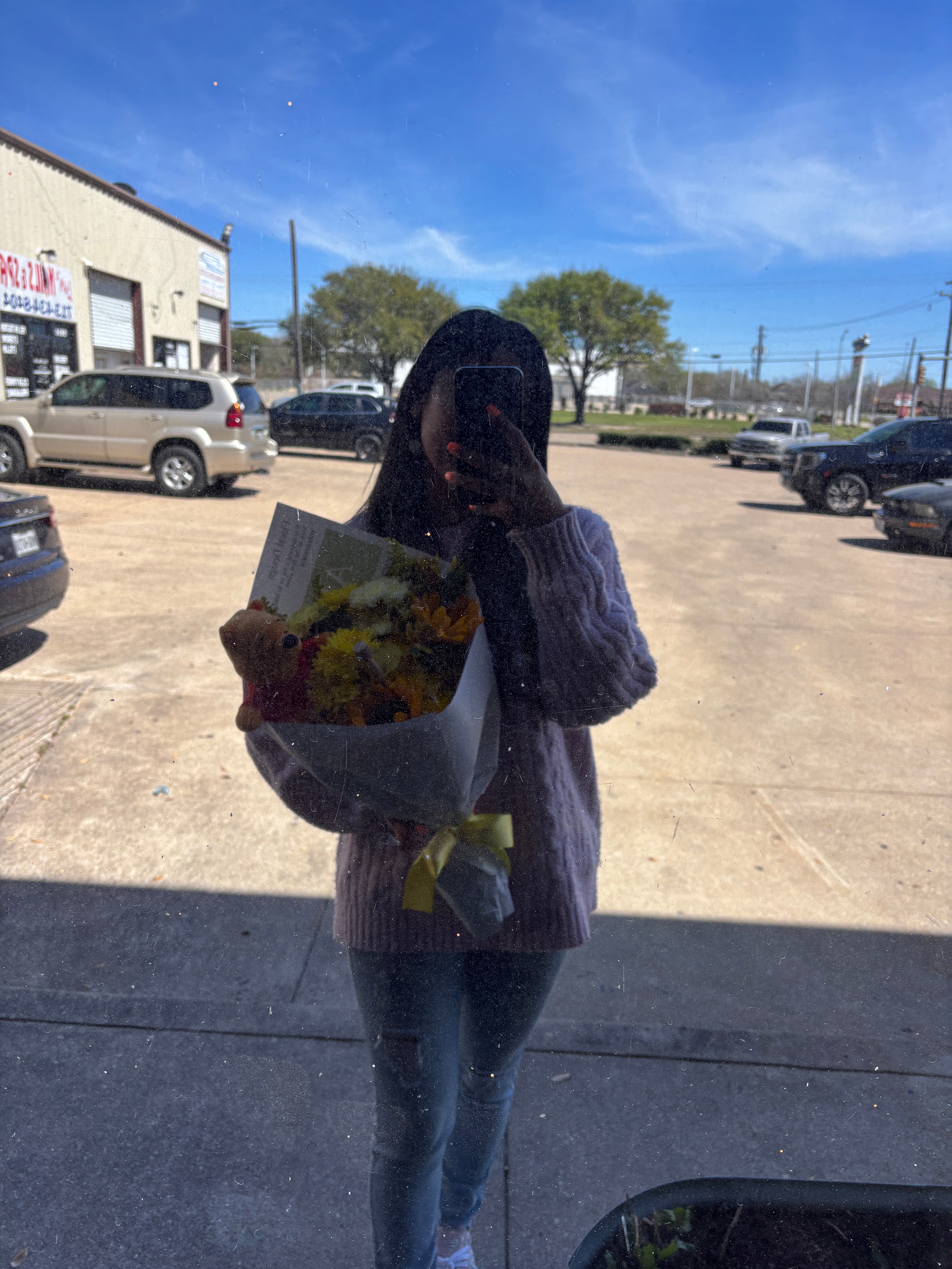 Yellow flower mix 🌼🌻💛+ Winnie the Pooh