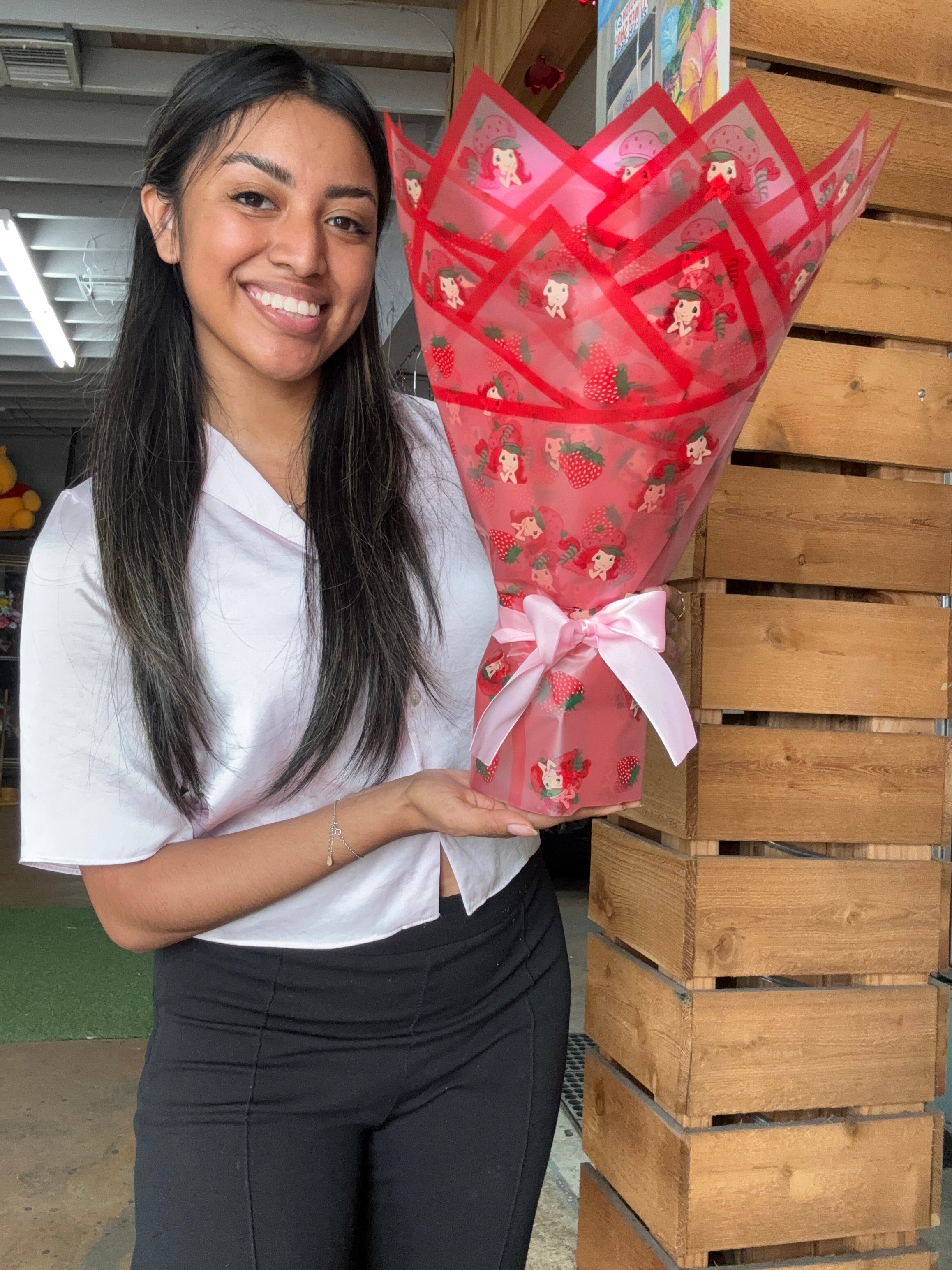 Strawberry shortcake eternal bouquet 🍓