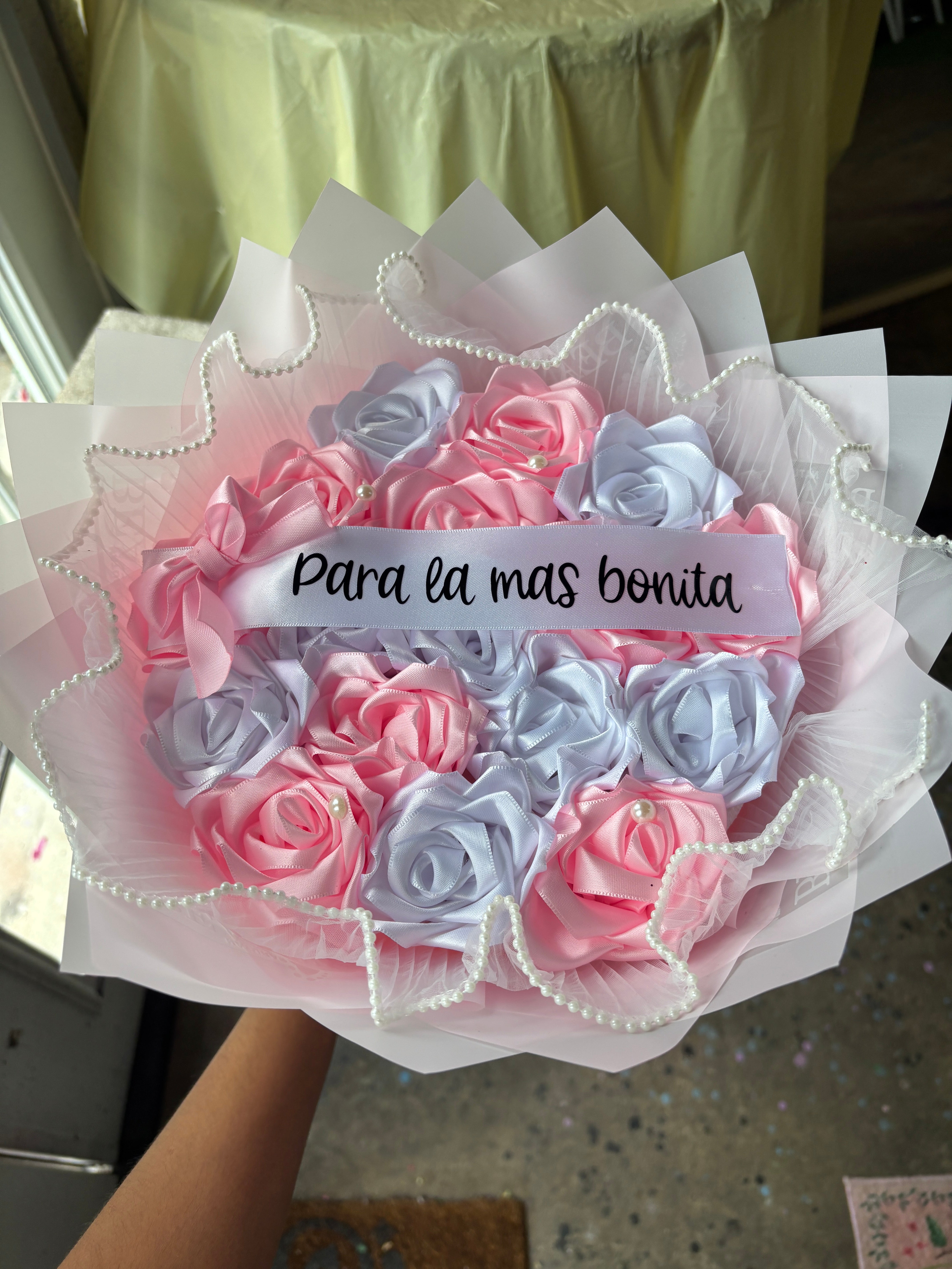 Cloudy love Ribbon rose bouquet 🌸