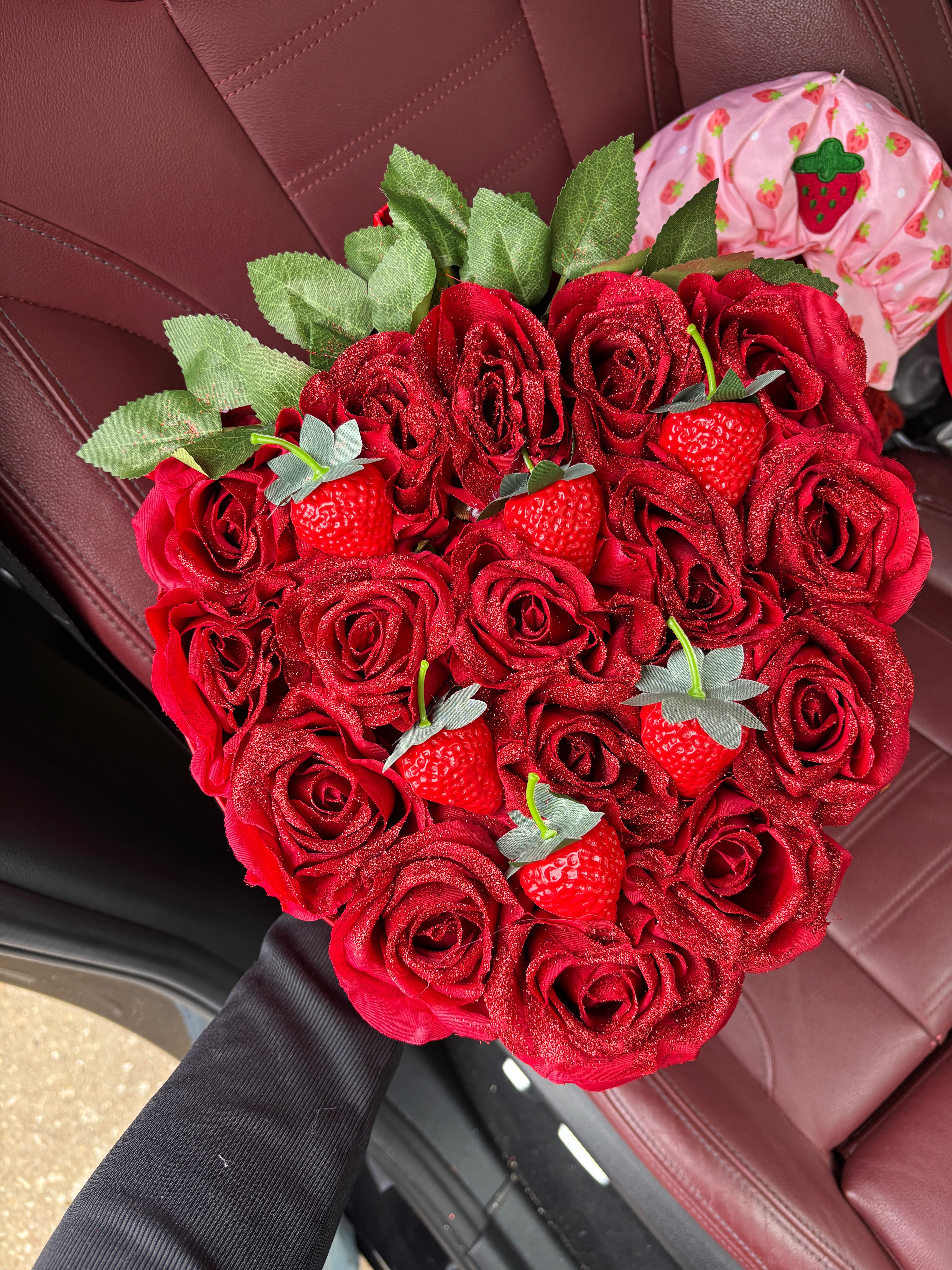 Artificial glitter strawberry box set