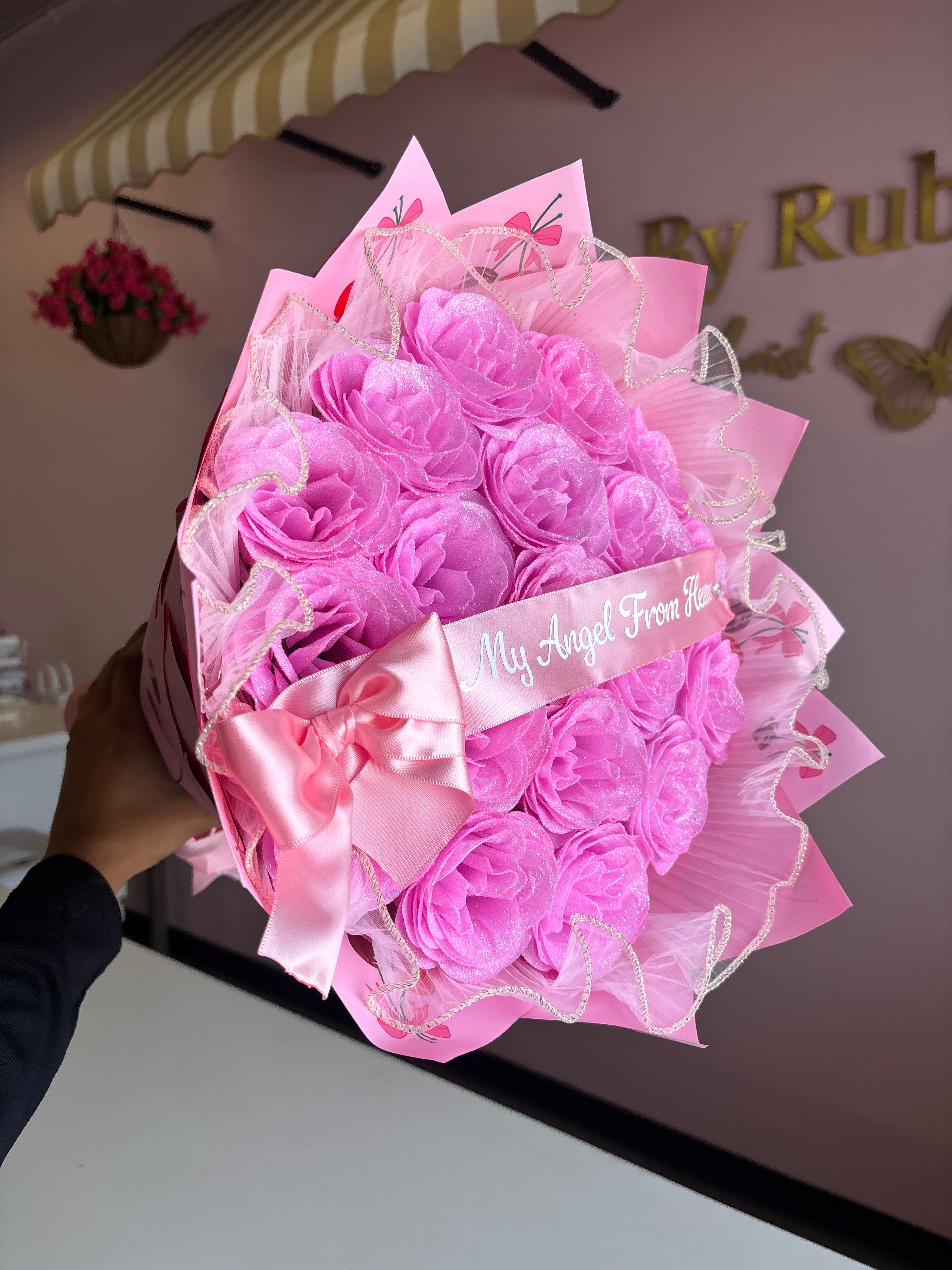 Pink glitter cherry wrapped🌸🤍