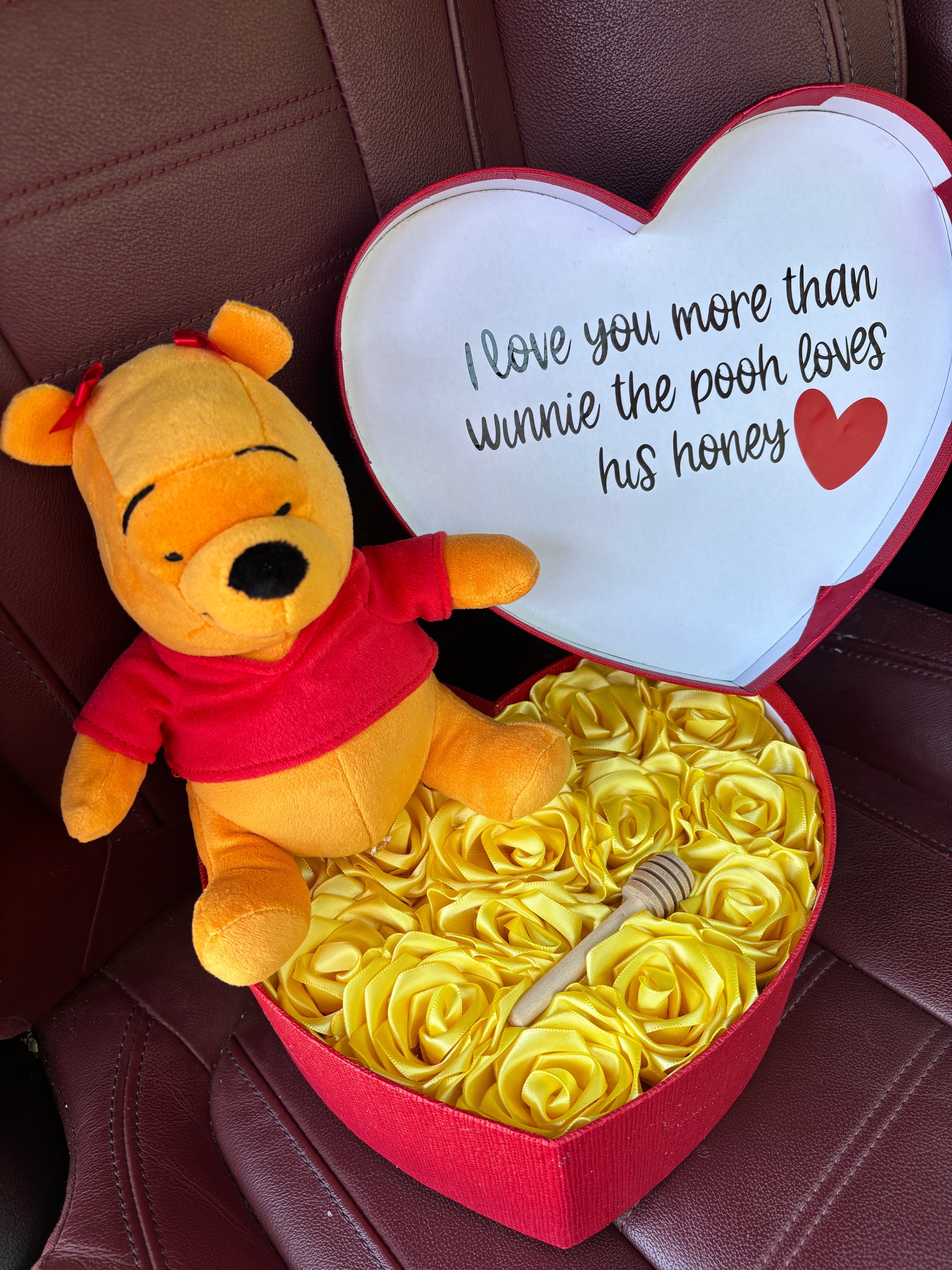 Winnie the Pooh eternal Rose Honey box 💛🍯