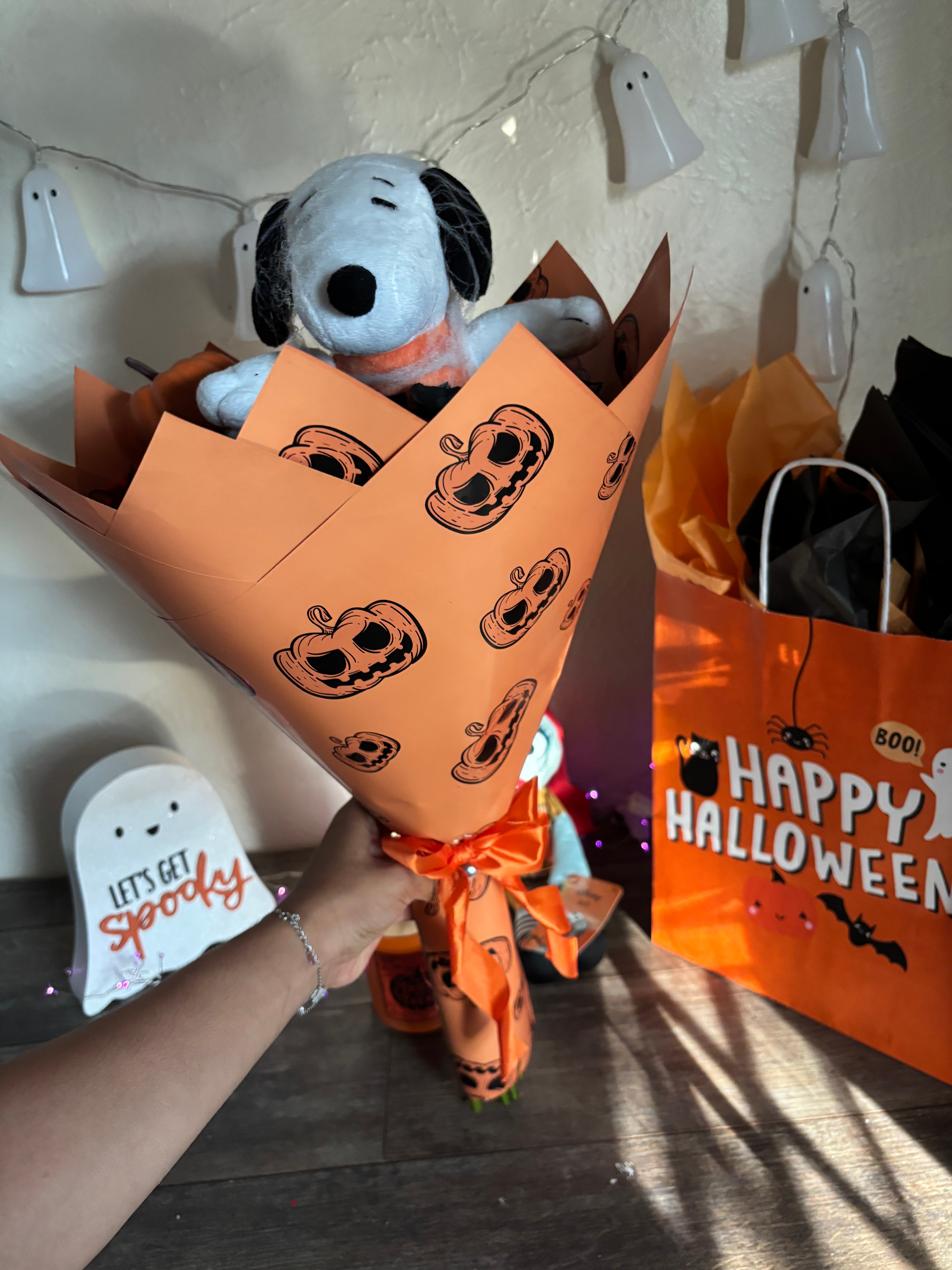 12 rose Black roses snoopy pumpkin🎃