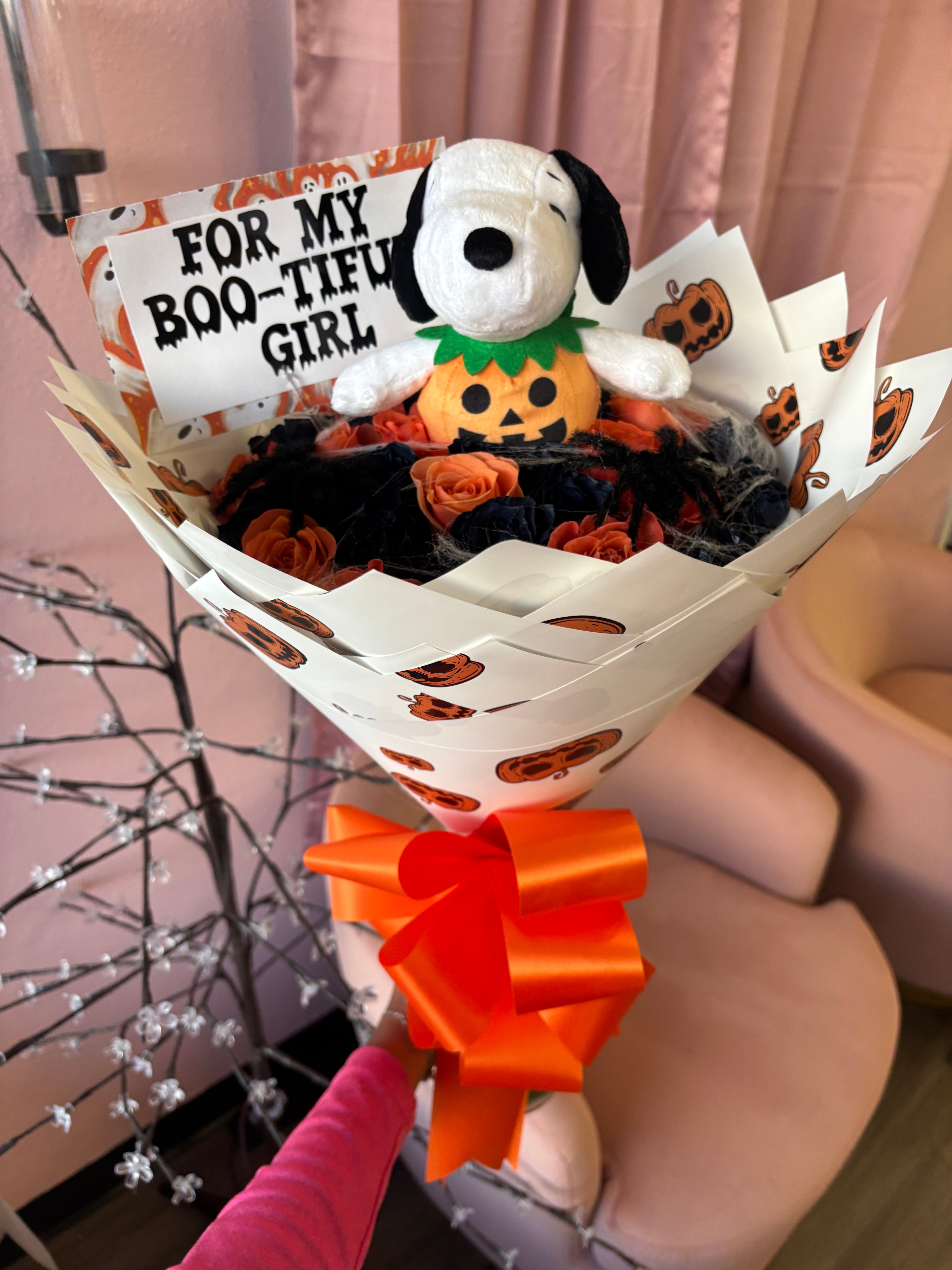Snoopy Bouquet for my BOO-girly girl 🧡