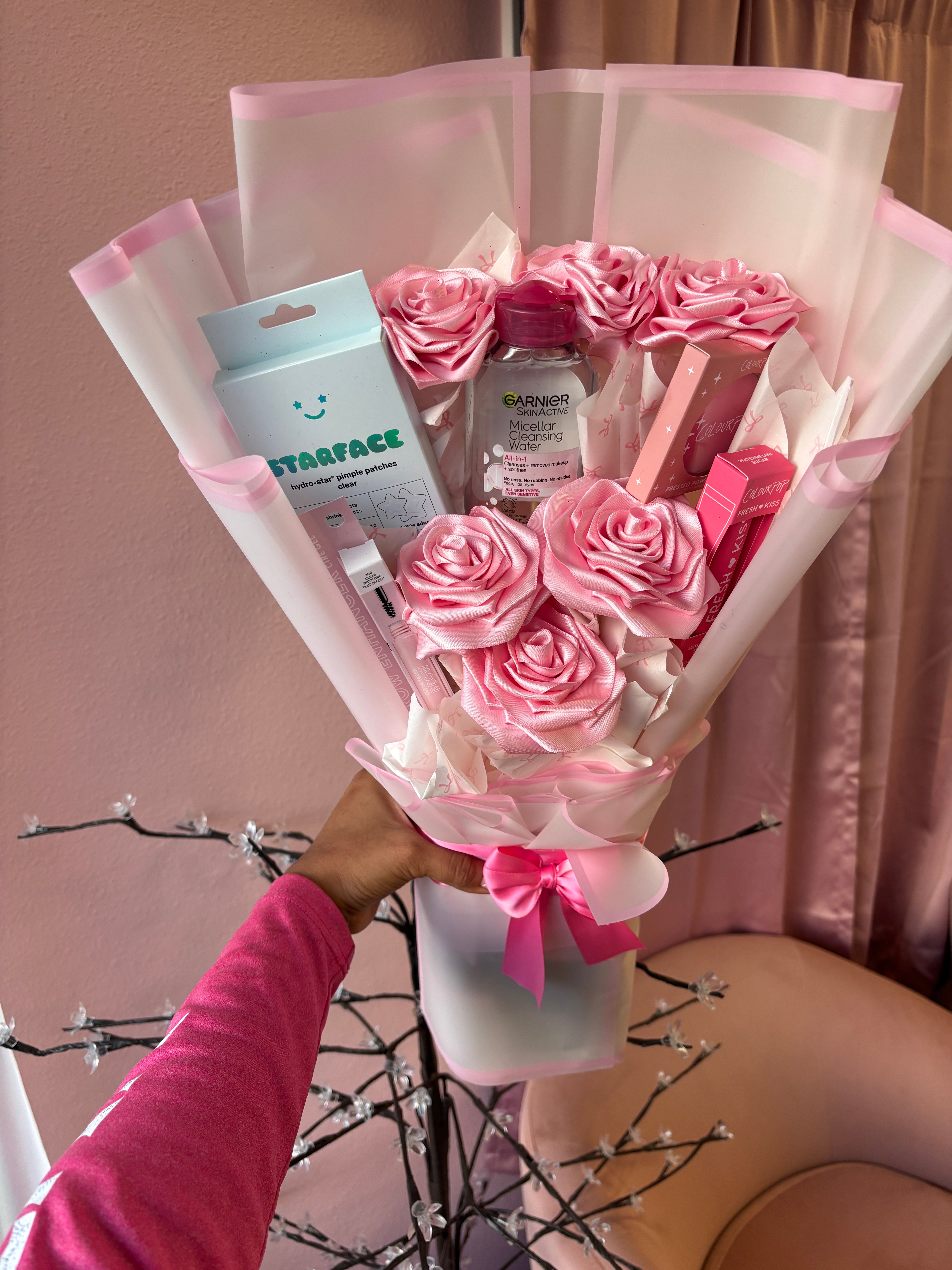 Makeup bouquet with eternal roses 🌸🎀👜