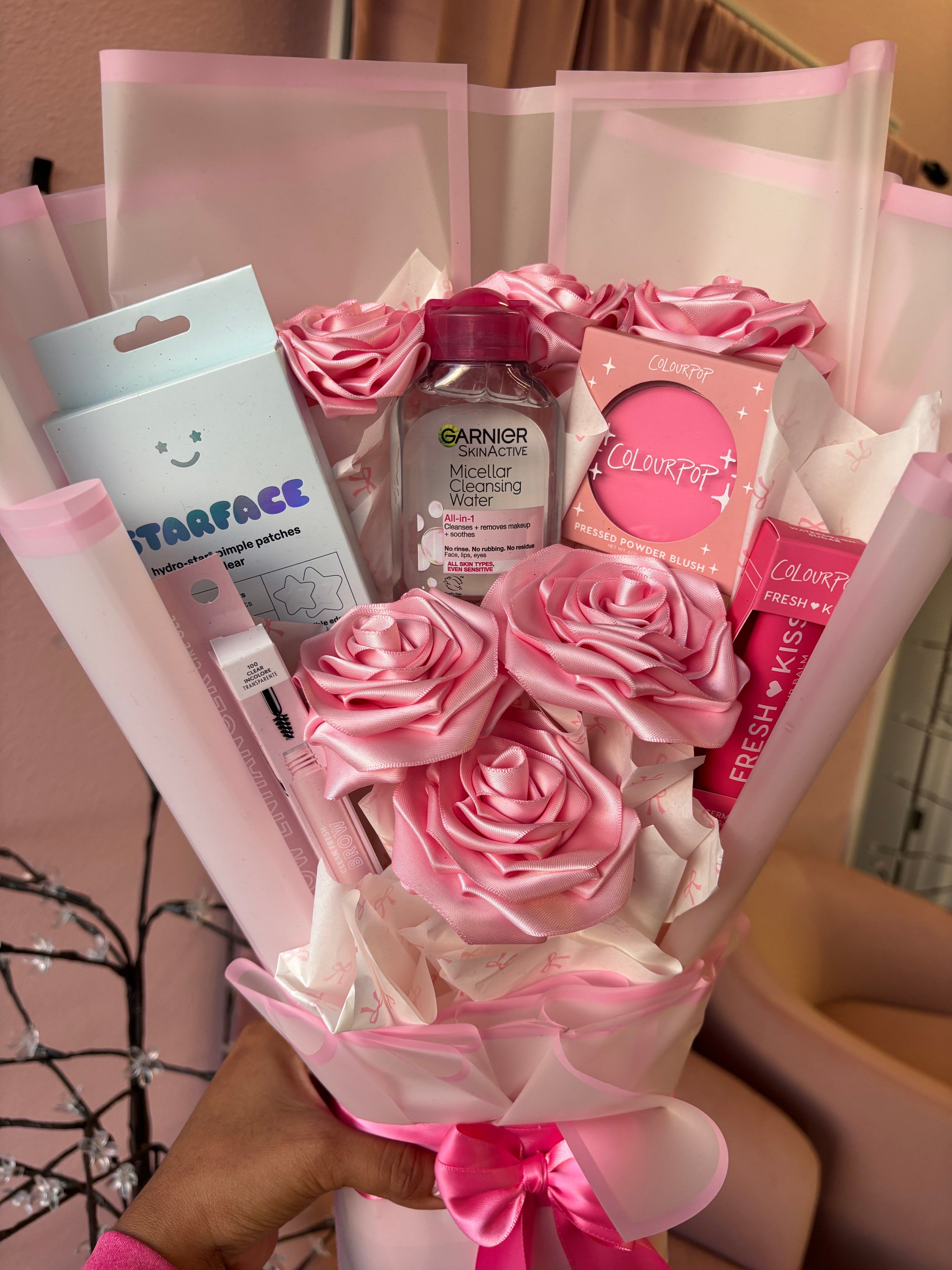 Makeup bouquet with eternal roses 🌸🎀👜