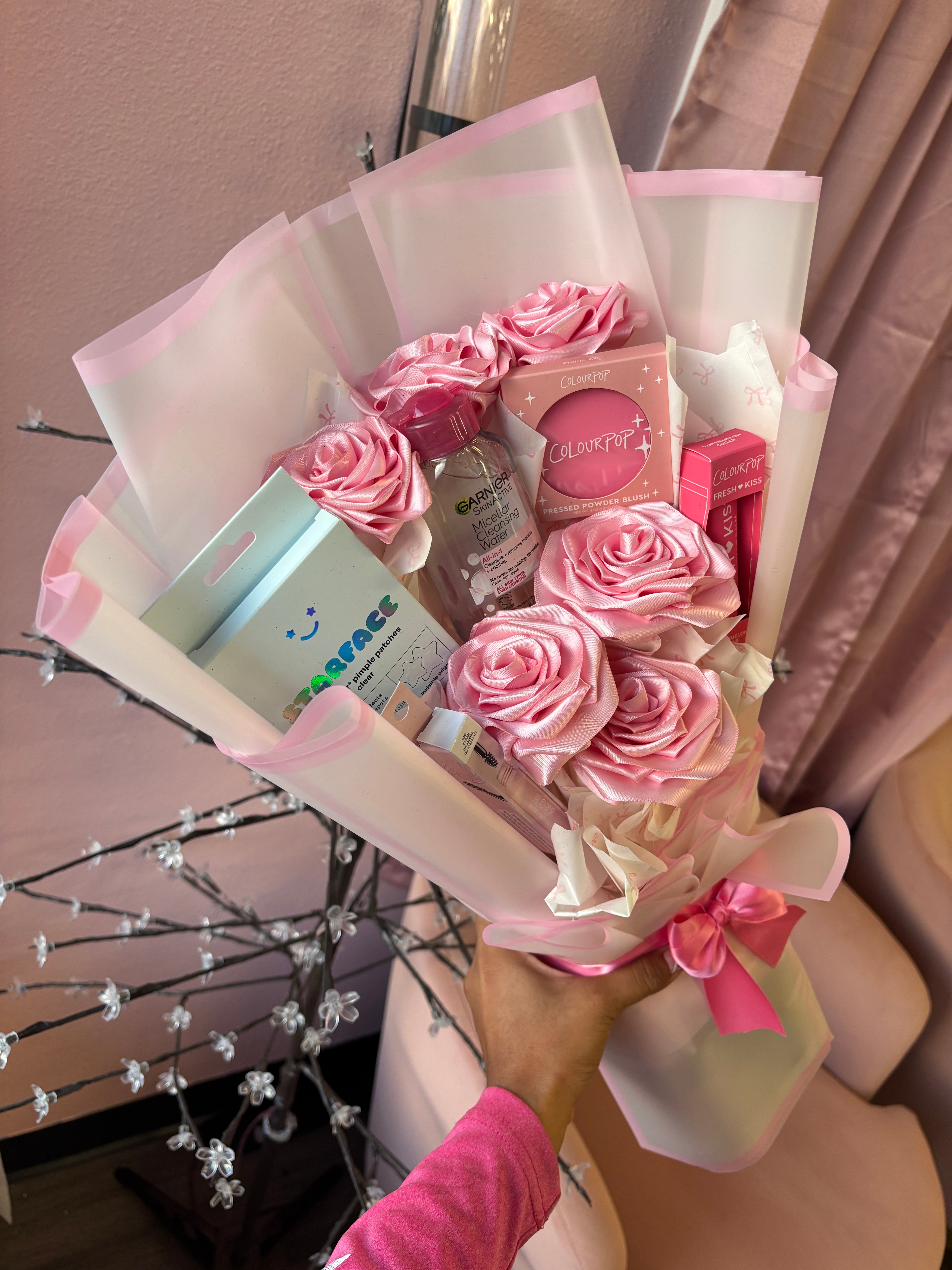 Makeup bouquet with eternal roses 🌸🎀👜