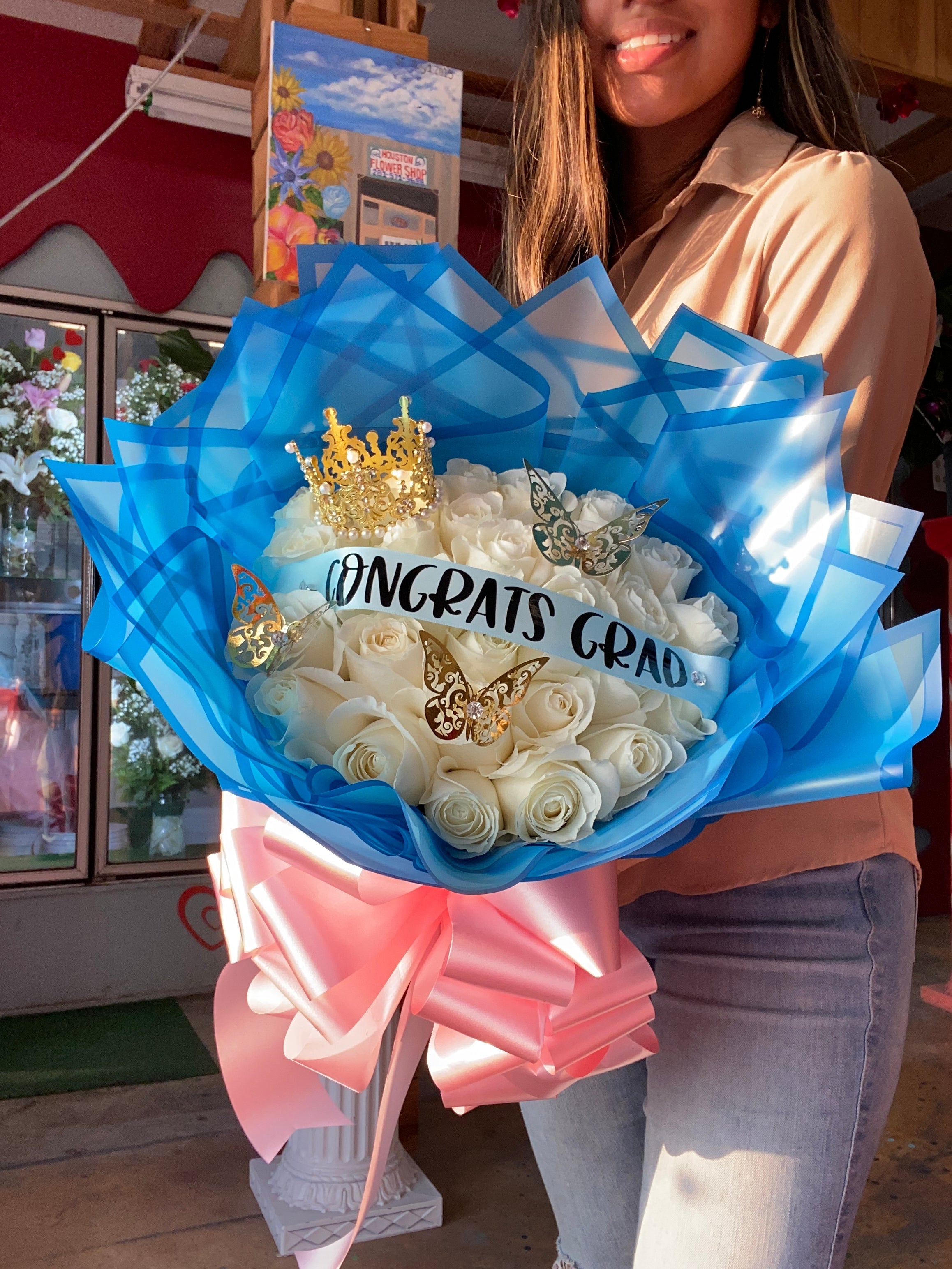 24 White princess Grad bouquet💙