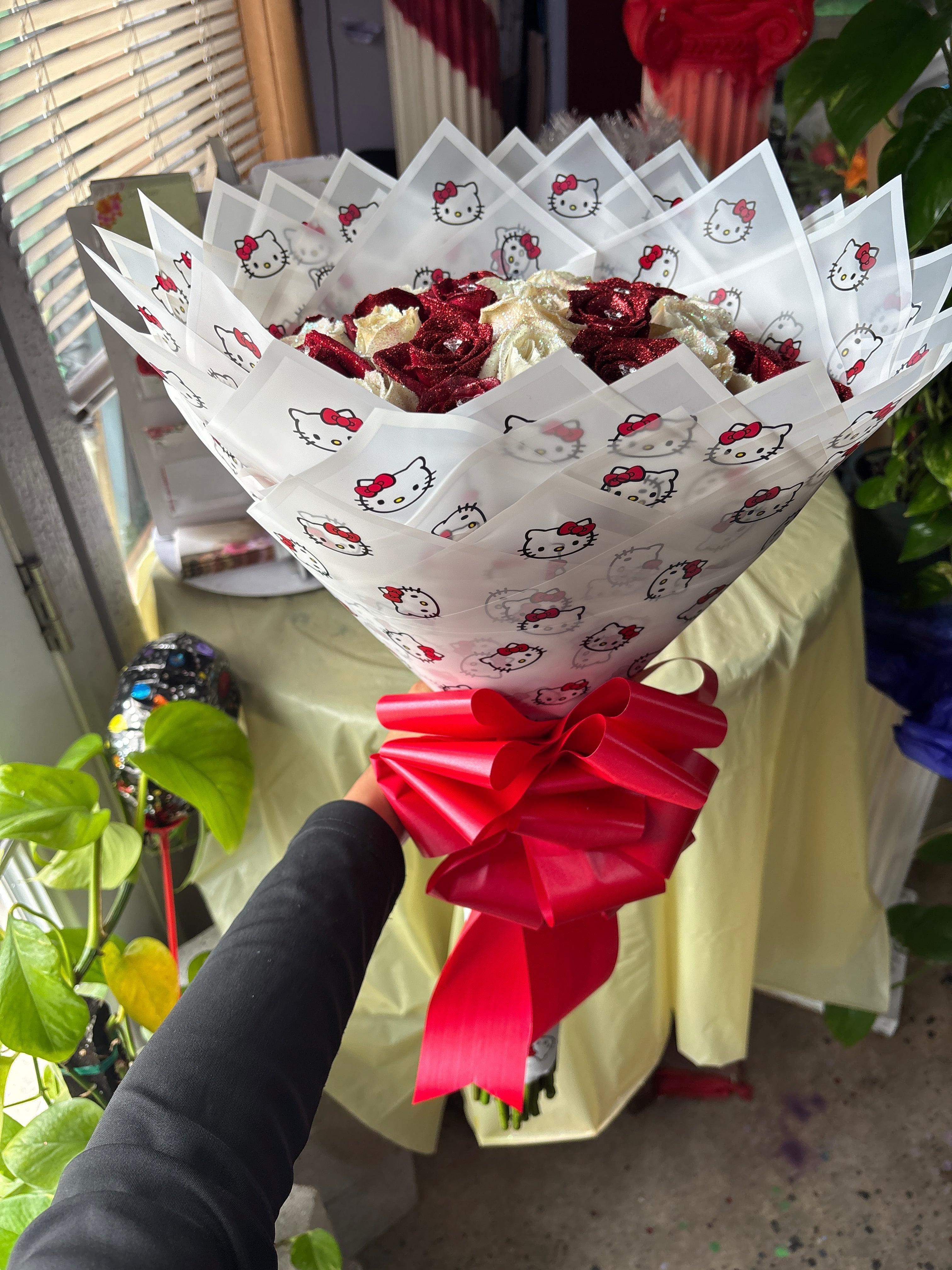 25ct glitter roses for my queen❤️