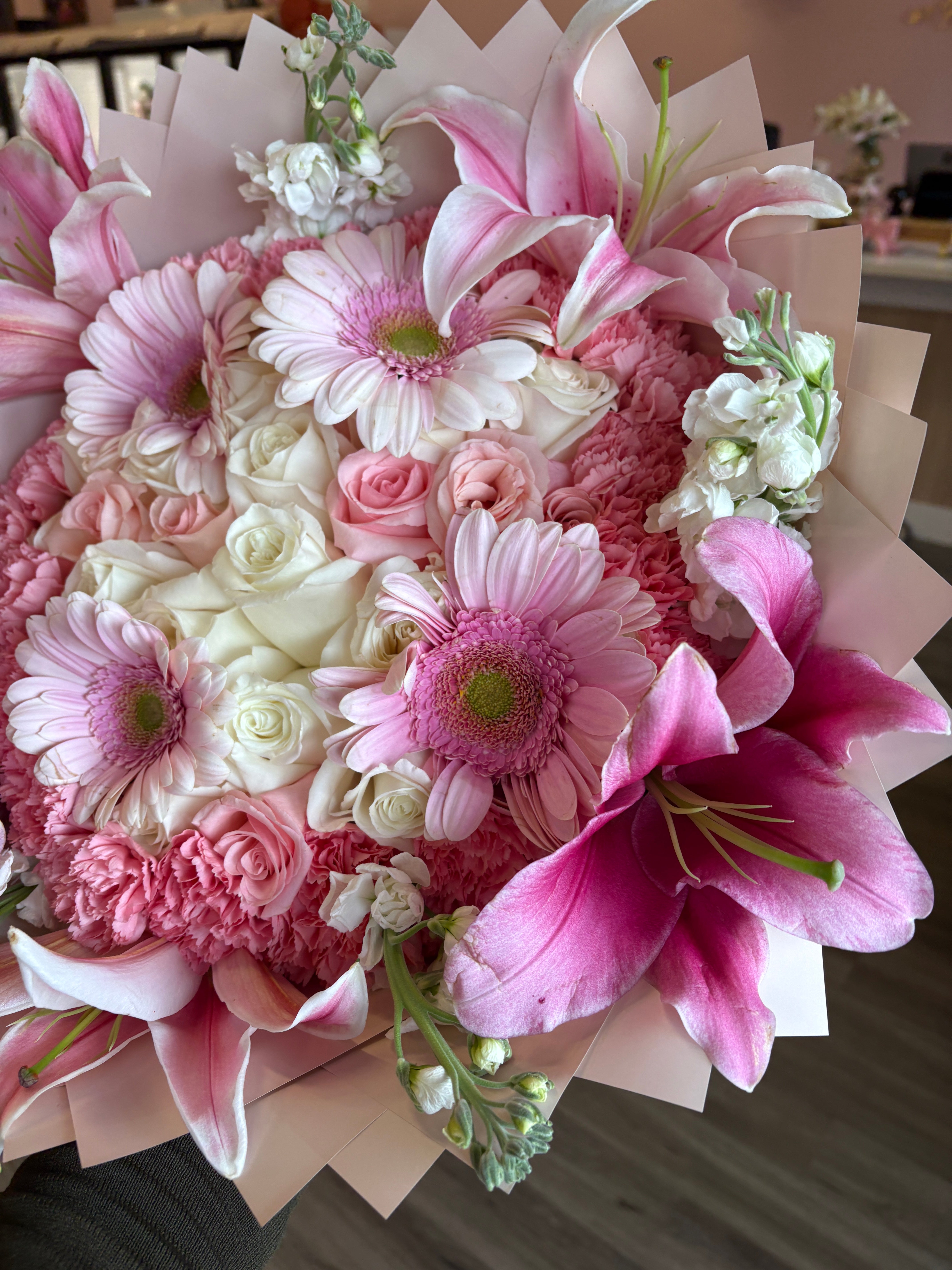 24ct Lily + Gerbera garden 🎀🌺🌸
