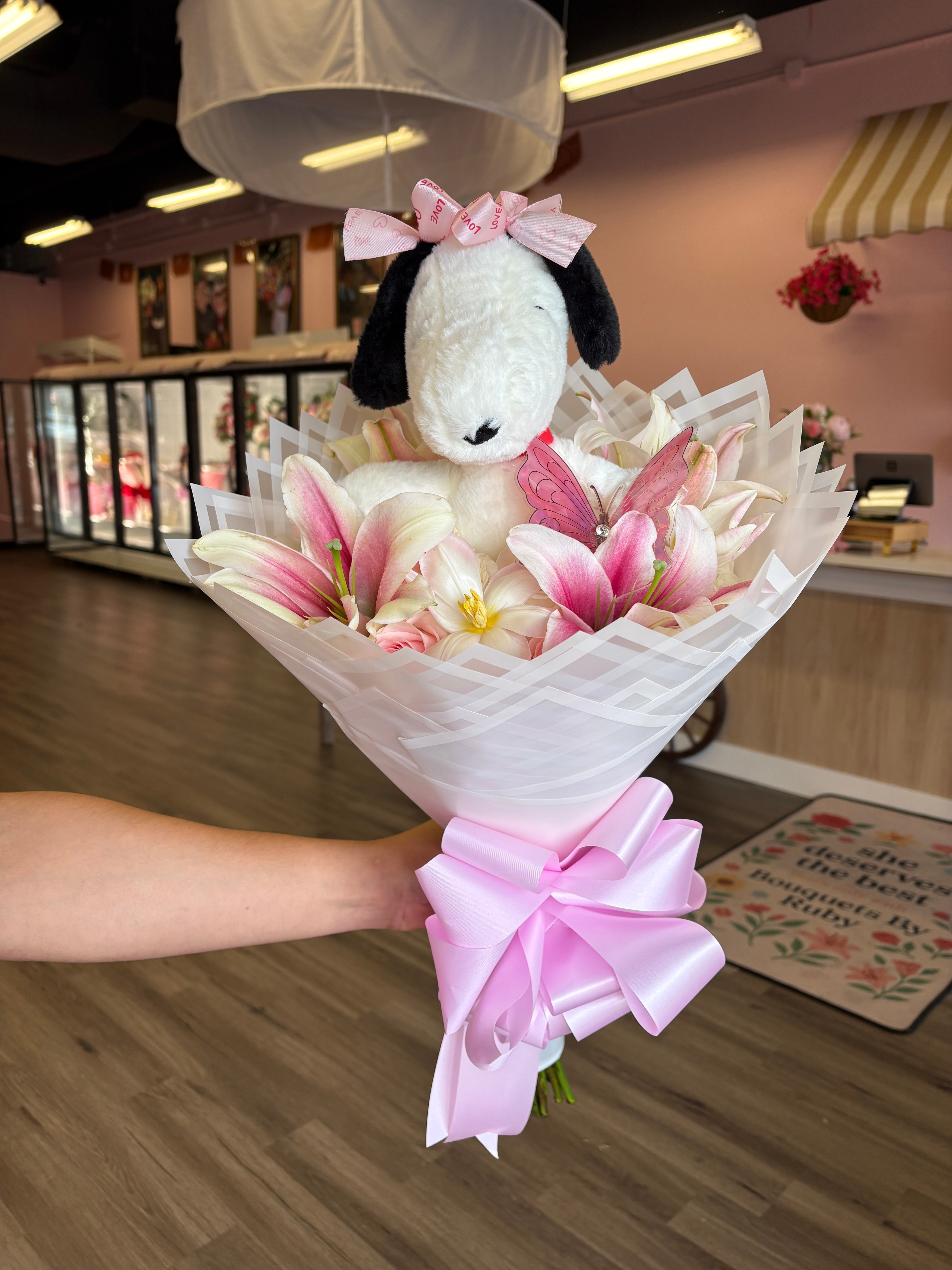 Snoopy in lilies&amp;roses&amp;tulips 🌺🎀