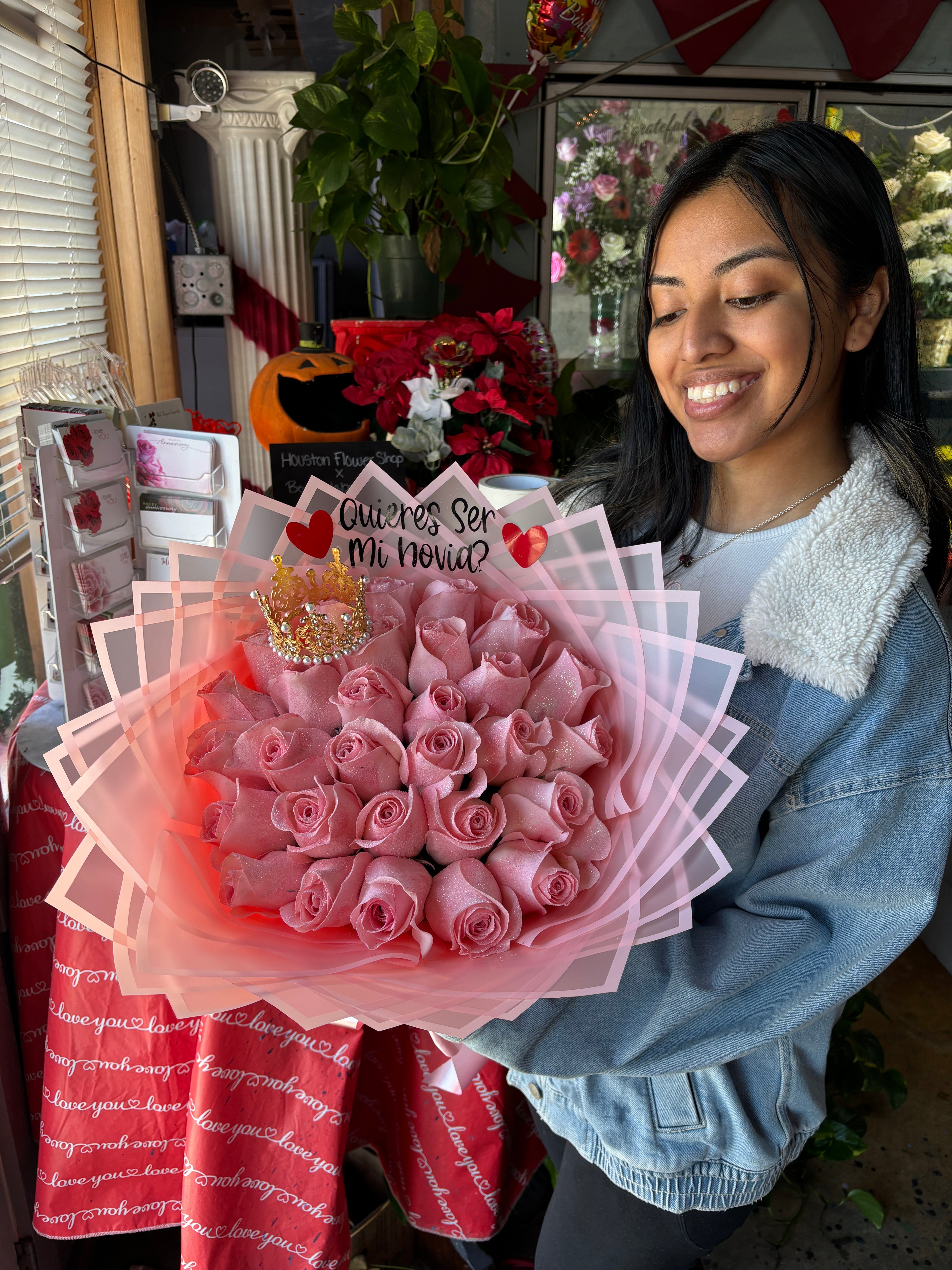 24 Pink barbz  roses with glitter✨