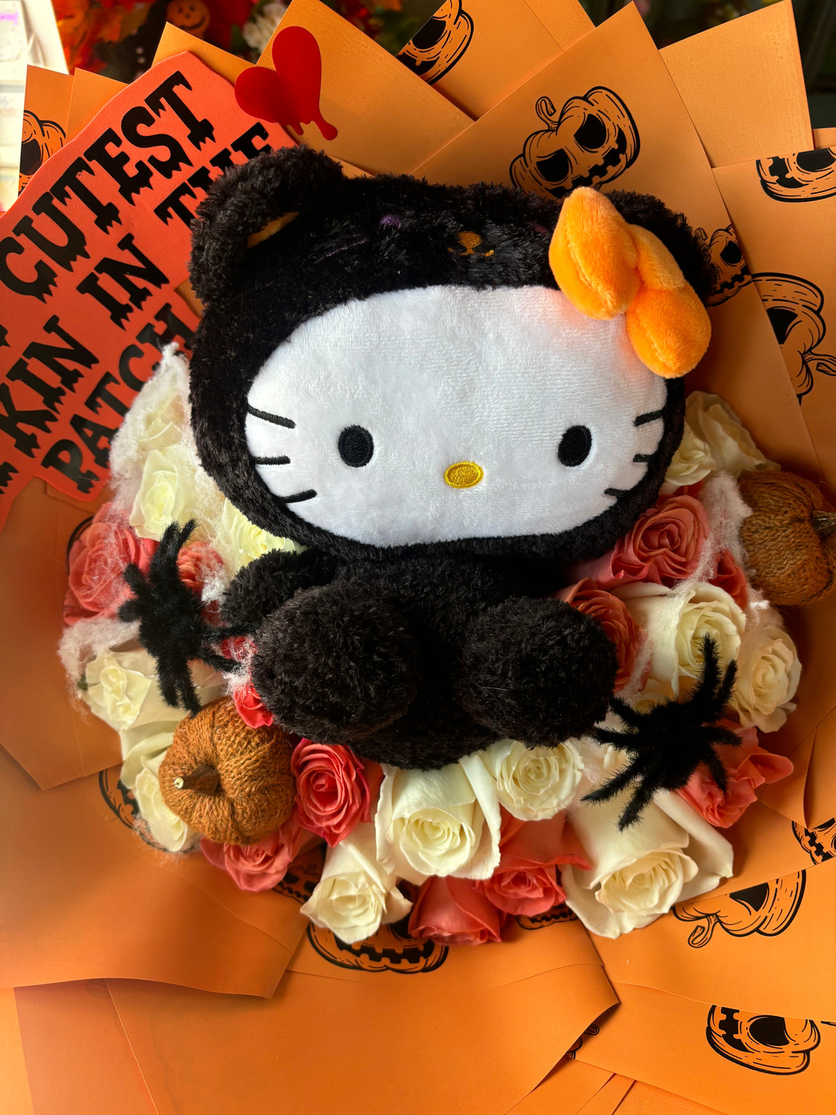 24 rose + pumpkin hello kitty 🎃