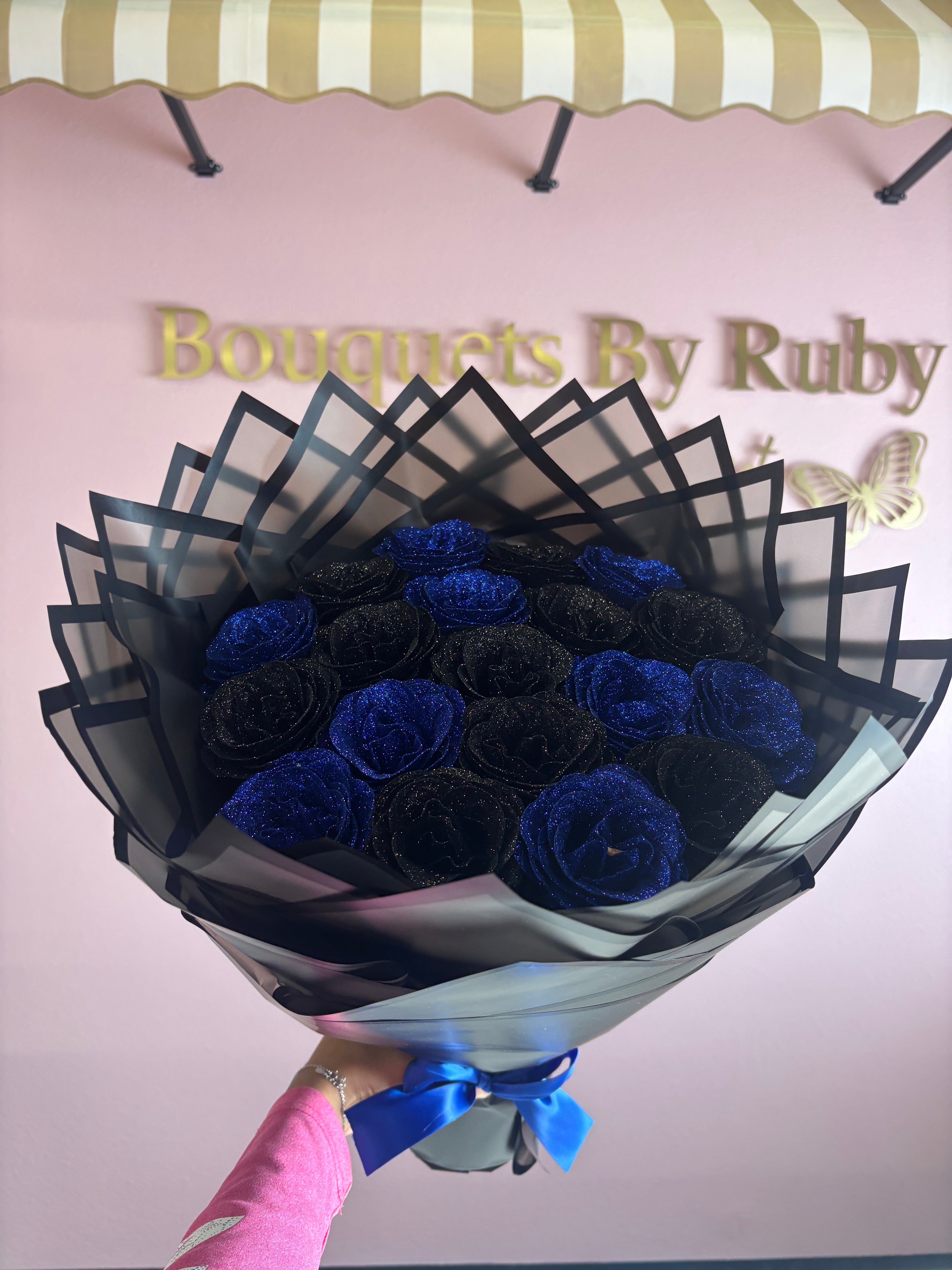 Royal blue midnight glitter bouquet 🖤