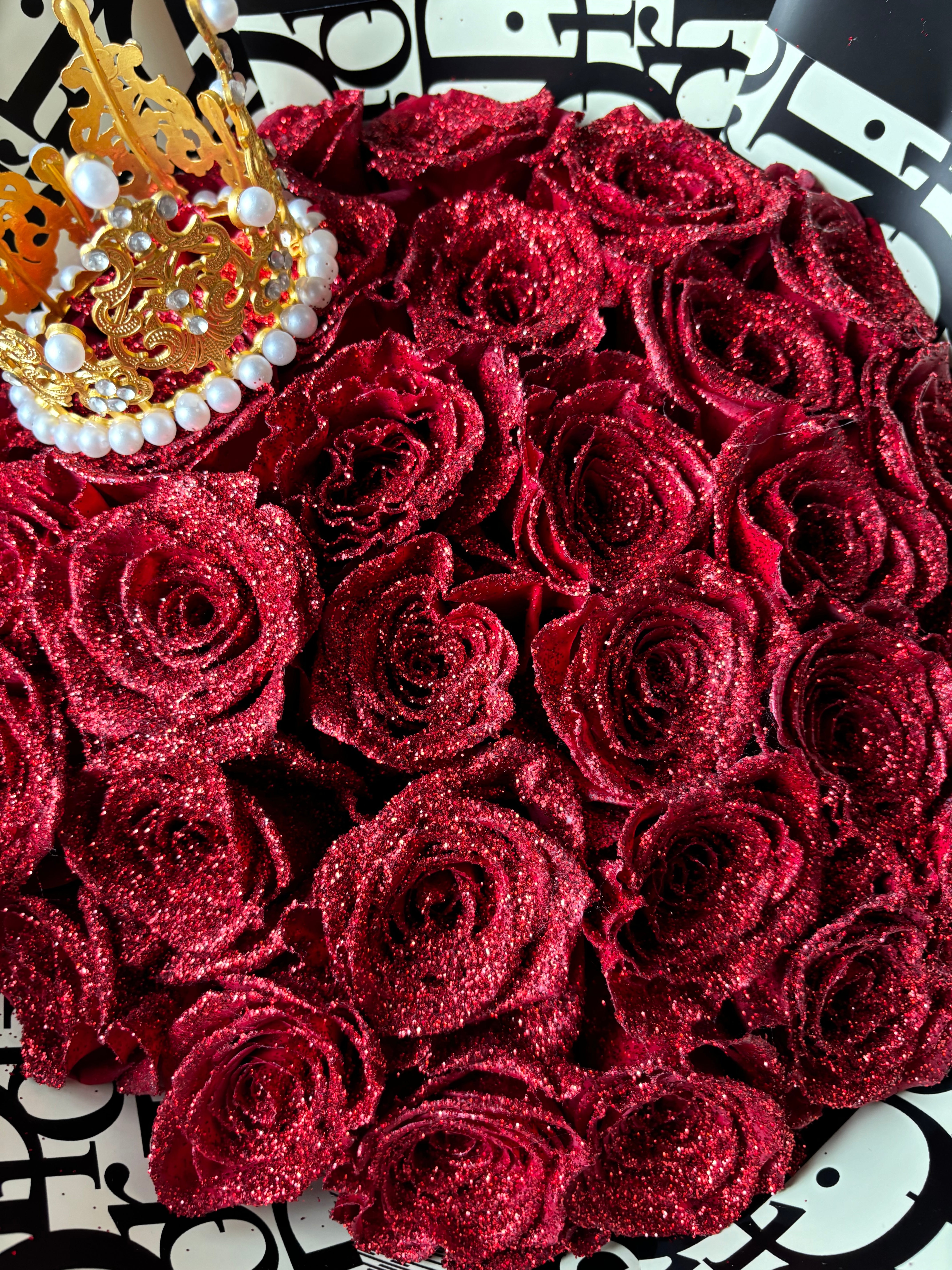 24 roses with glitter ❤️