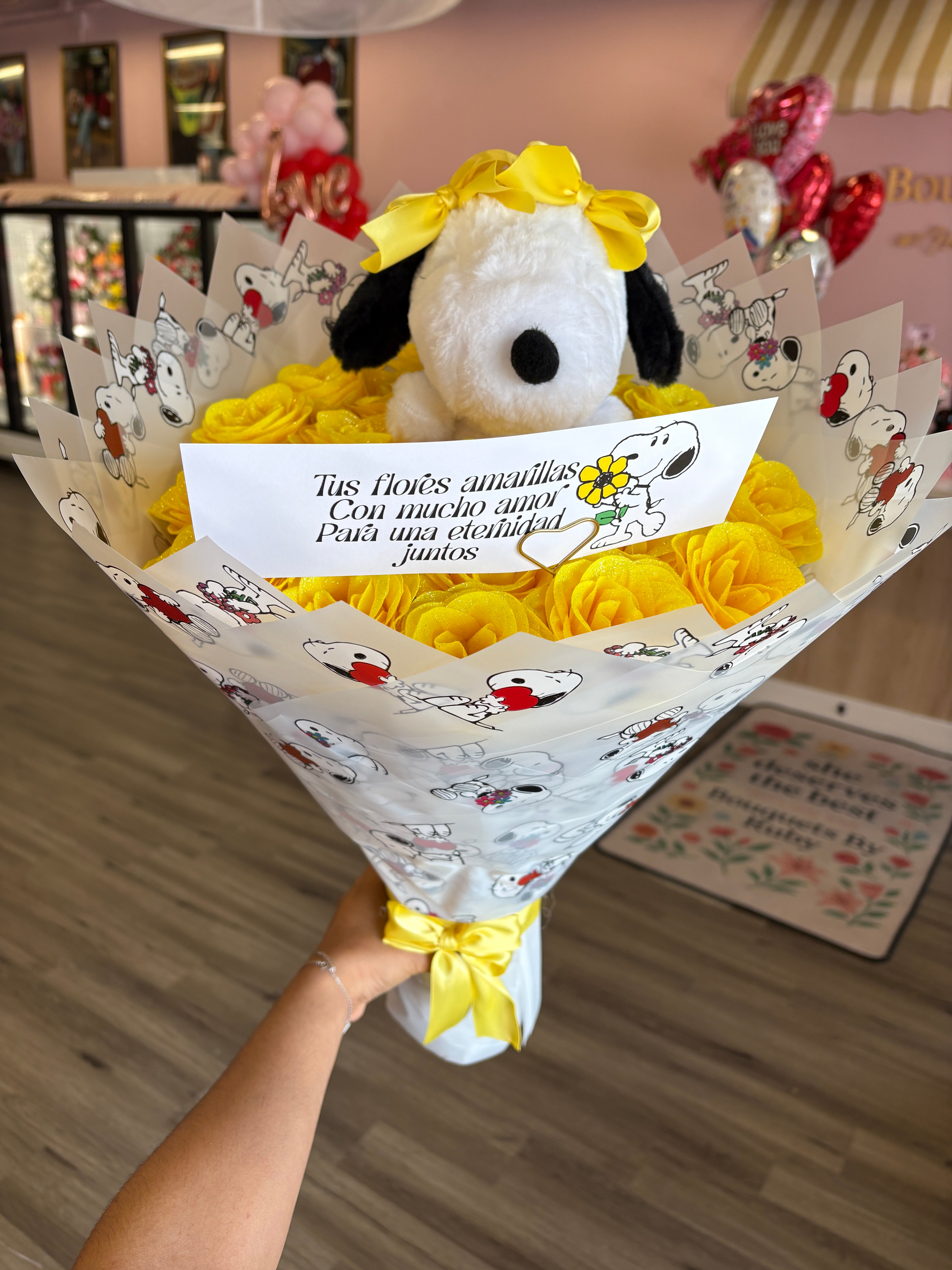 Yellow roses + snoopy 🌼💛