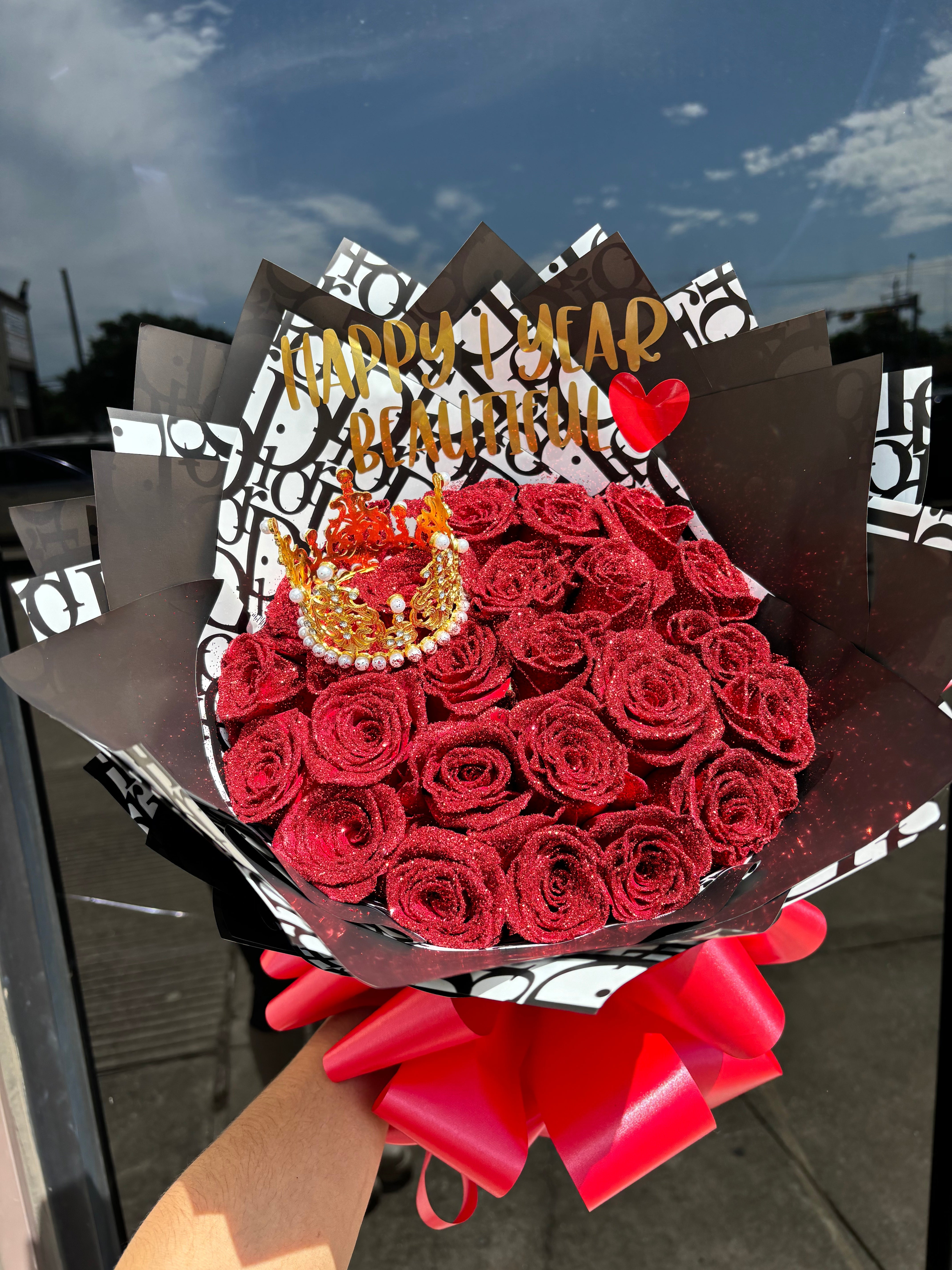 24 roses with glitter ❤️